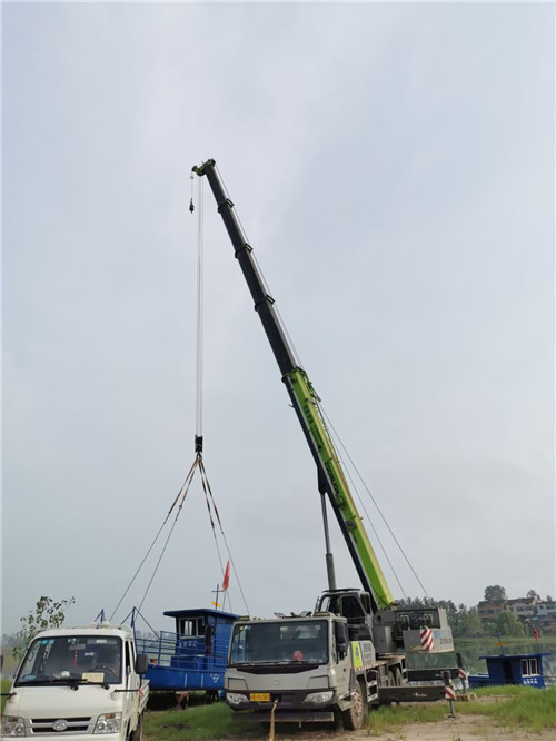 前进区桥梁建设吊装案例